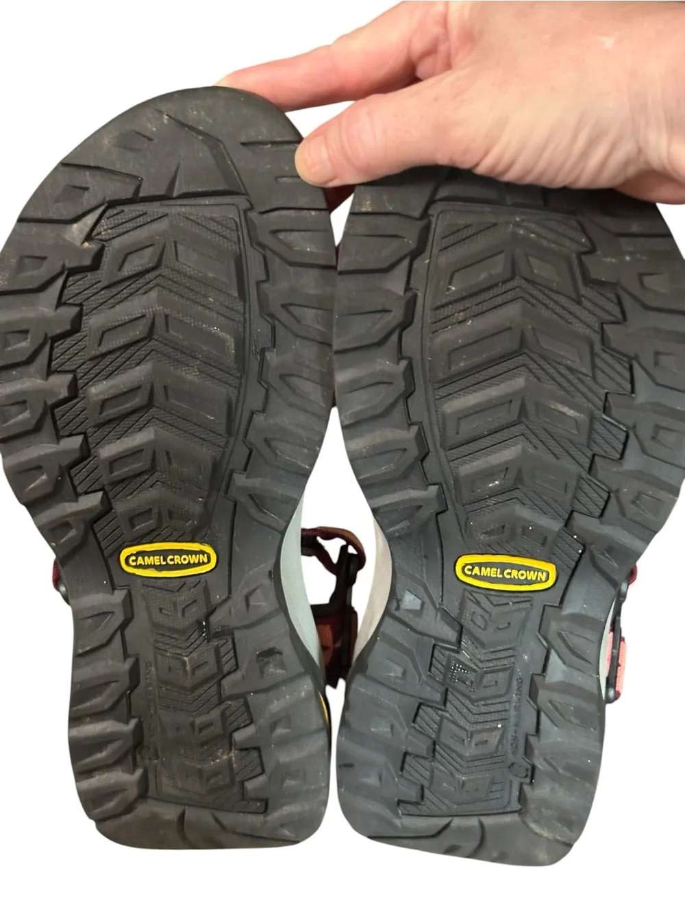 Camel Crown Men's Waterproof Hiking Outdoor Antics -size 9 new Sandals
